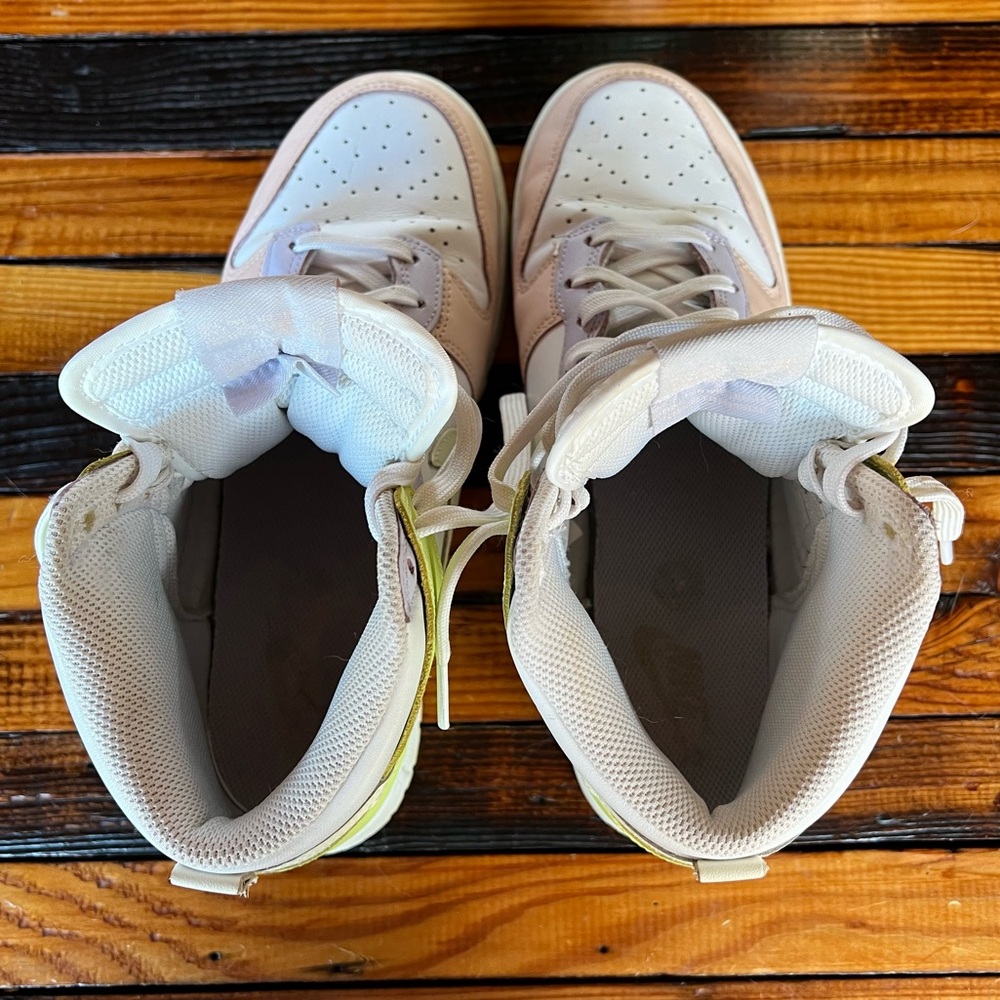 Nike Dunk High - Picture 8 of 11